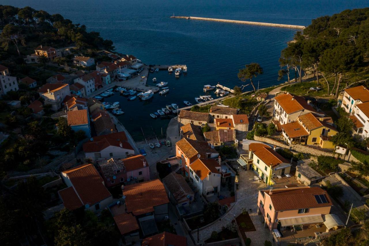 Apartments Antje Veli Losinj Bagian luar foto